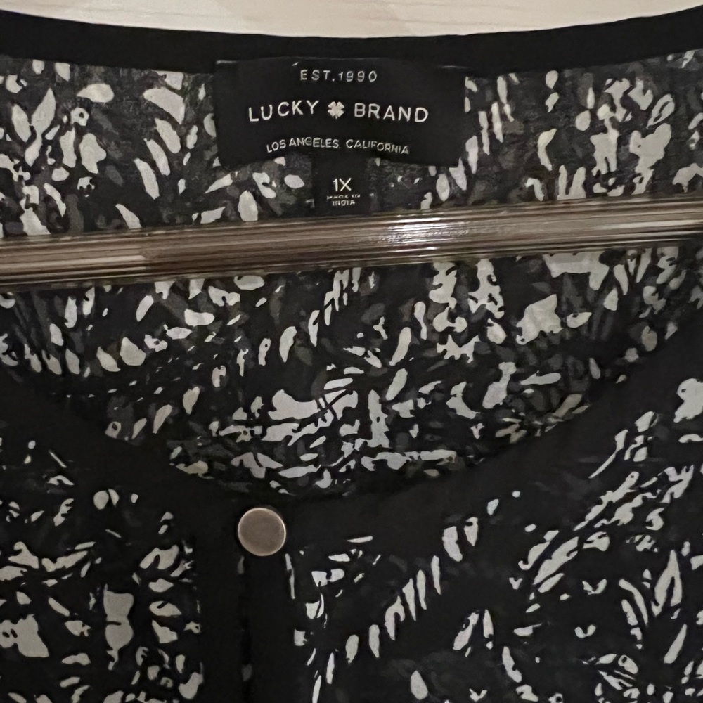 Flowy blouse - Picture 3 of 3